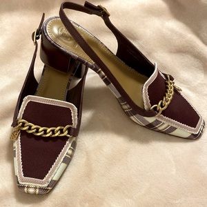 Absolutely stunning, Tory Burch Mini Benton Charm Slingback Loafers. Worn 1X!